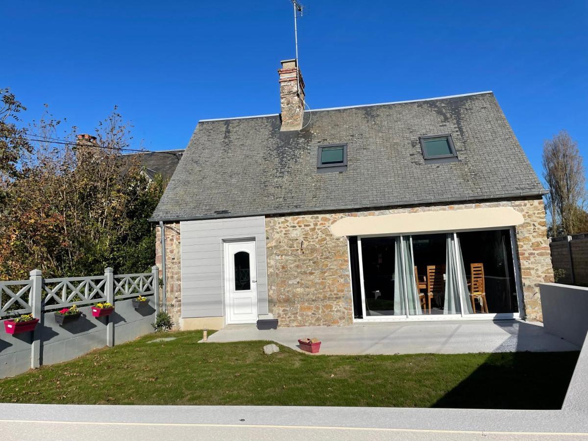 Charmante maison à deux pas de la mer Gouville-sur-Mer Exterior foto